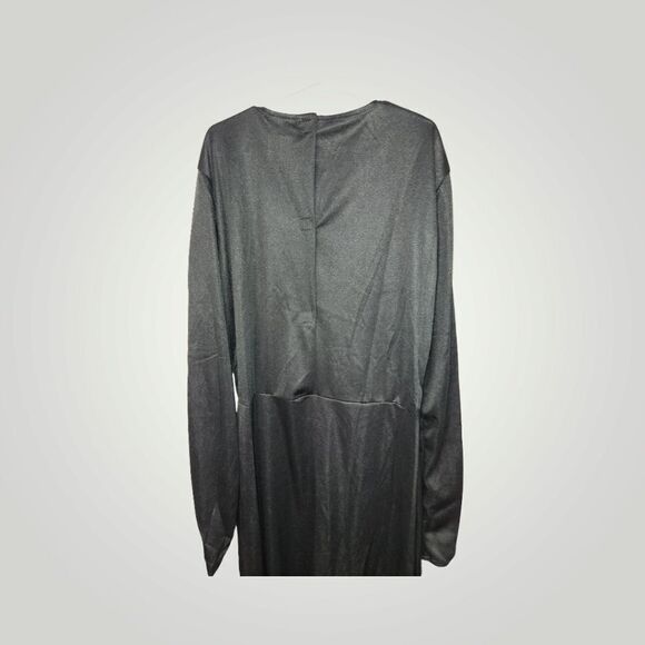 3D Skeleton Costume in Kids/Youth Size large (12 - 14)  - Picture 4 of 5